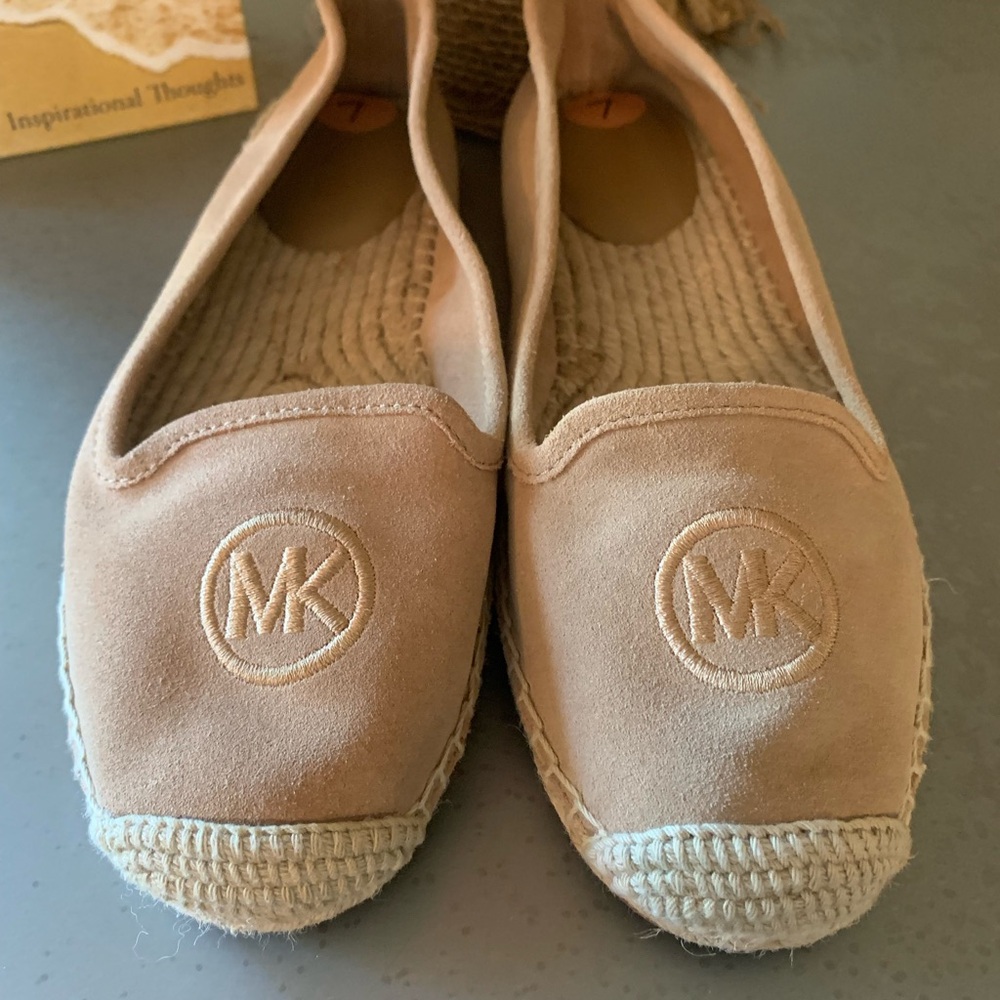 Michael KORS, NEW NEVER WORN,,Keli espadrilles, Leather upper, size 7 Medium. - Picture 2 of 10